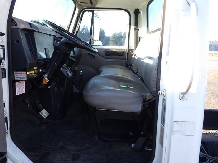2000-international-4700-image-17
