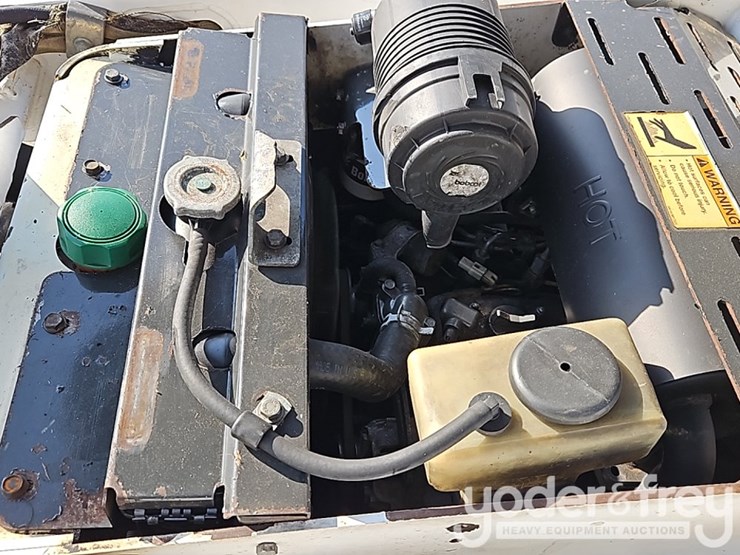 2008-bobcat-mt52-image-16