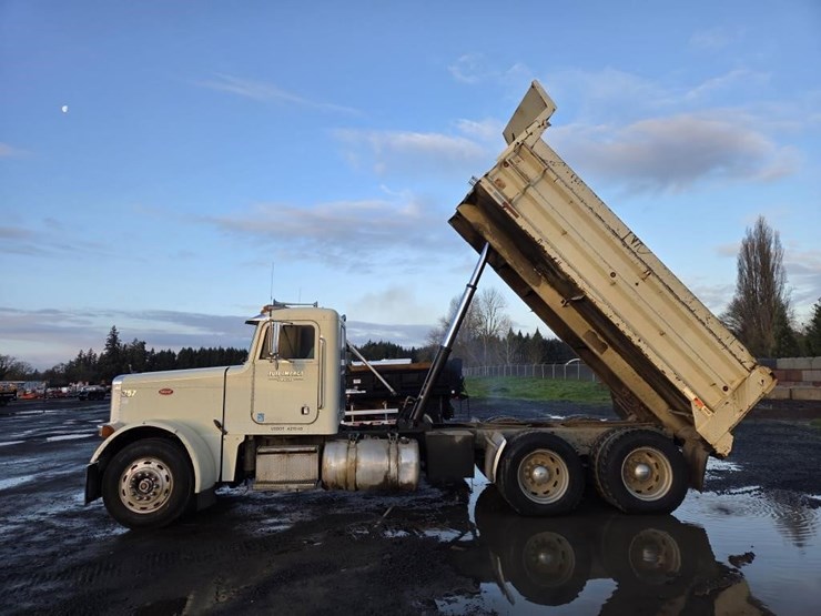 1990-peterbilt-379-image-34