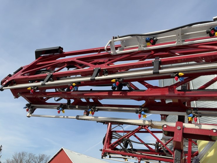 2024-hardi-commander-45-pull-type-sprayer-image-29