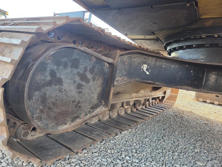 2012-deere-160d-lc-image-58