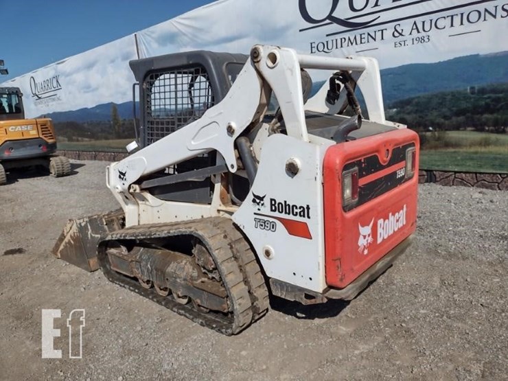 2020-bobcat-t590-image-40