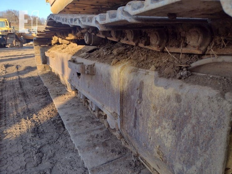 2000-deere-270c-lc-image-35