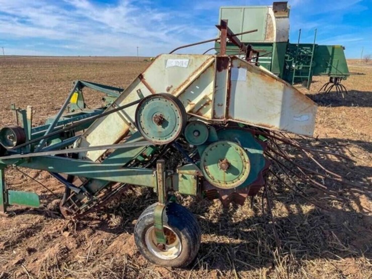 kmc-peanut-digger-image-10