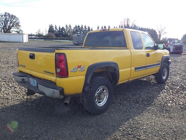 2004-chevrolet-2500-image-5