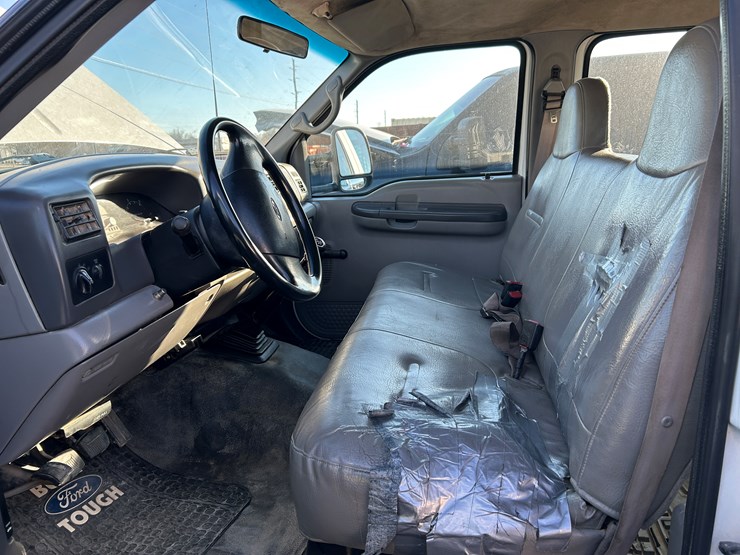 1998-ford-f550-image-12