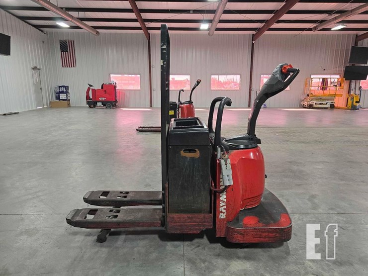 raymond-8400-image-5