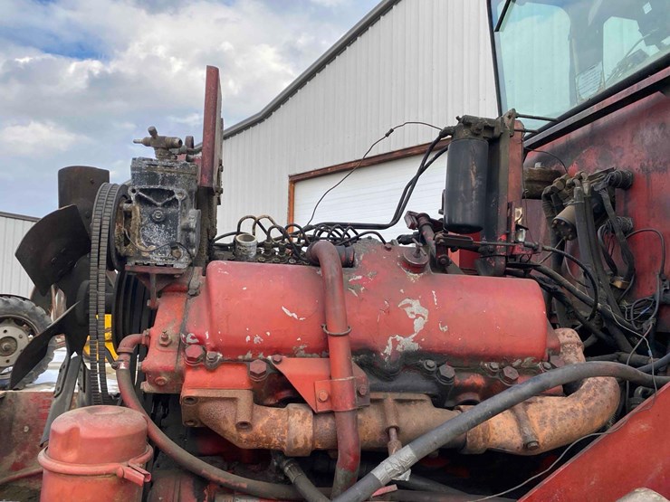 international-4568-project-tractor-image-23