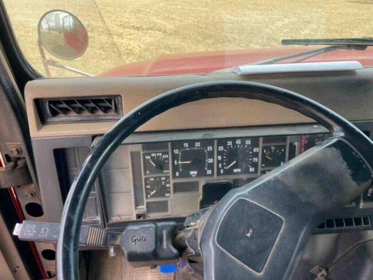 1994-international-dump-truck-image-25