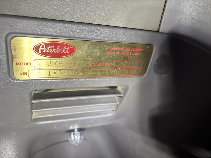 2006-peterbilt-379-image-72