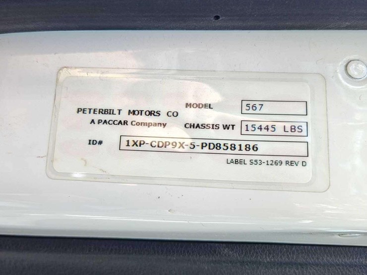 2023-peterbilt-567-t/a-wet-kit-day-cab-truck-tractor-image-7