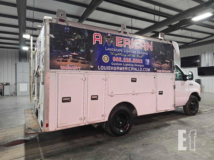 2006-ford-e350-sd-image-3