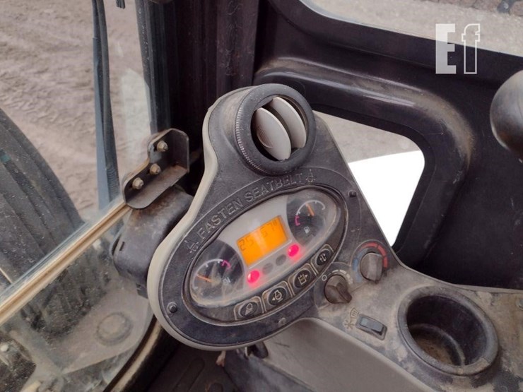 2014-bobcat-e35-image-8