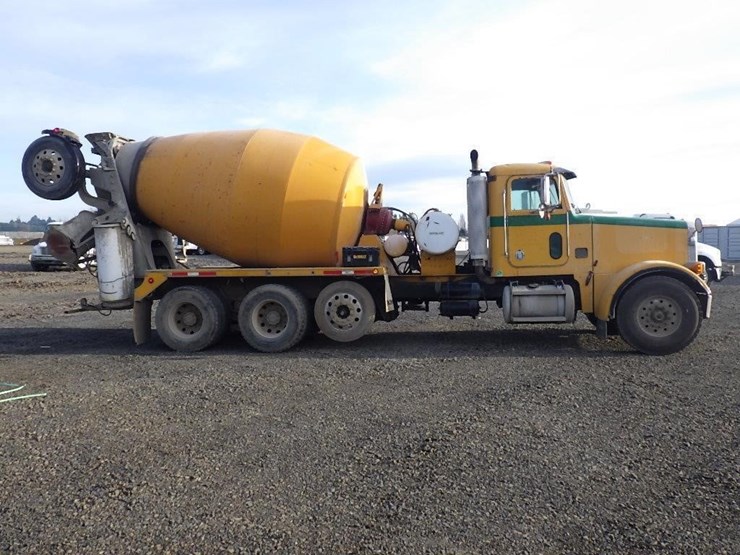 2001-peterbilt-357-image-4