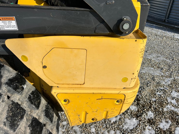 new-holland-c245-image-23