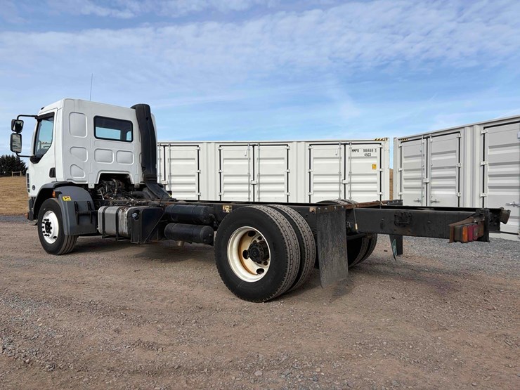 2017-kenworth-k270-image-5