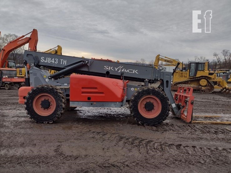 2018-skyjack-sj843th-image-3
