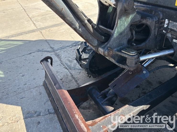 2020-bobcat-e26-image-21