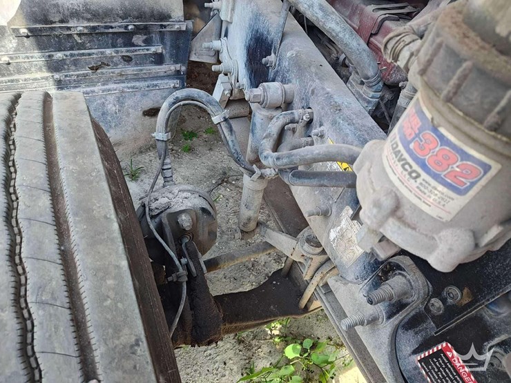 2022-mack-pinnacle-t/a-wet-kit-day-cab-truck-tractor-image-24