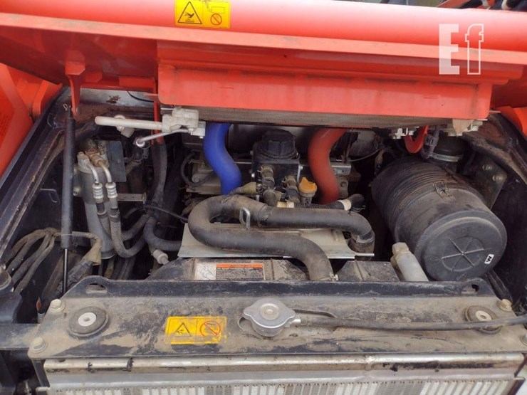 2017-kubota-svl95-2s-image-37