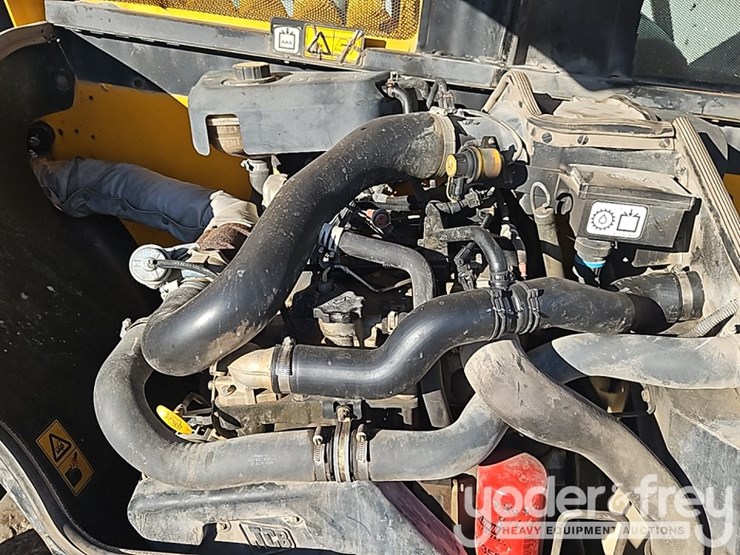 2016-jcb-507-42-image-21