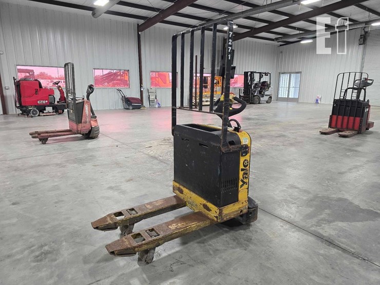 2009-yale-mpb040e-image-1