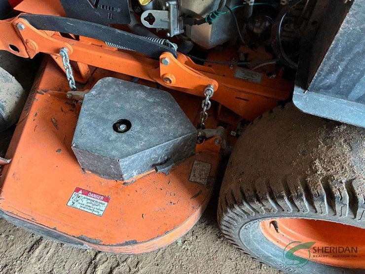 scag-stand-on-zero-turn-61"-mowing-deck-showing-1152-hours-image-3