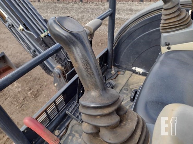 2022-deere-26g-image-10