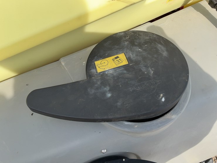 2024-hardi-commander-45-pull-type-sprayer-image-18