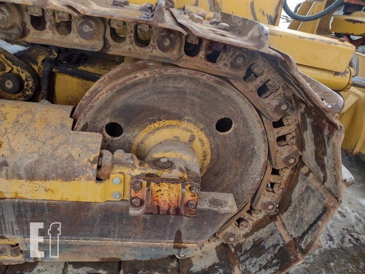 2005-caterpillar-d4g-xl-image-40