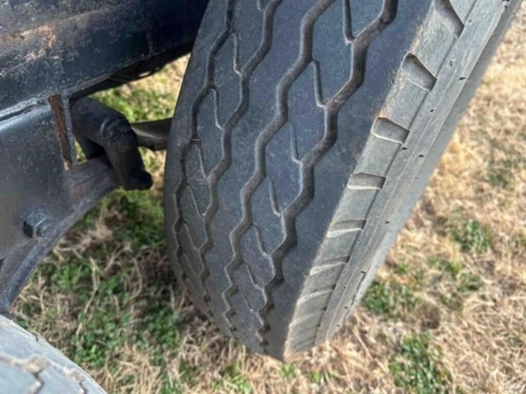 flatbed-trailer-image-16