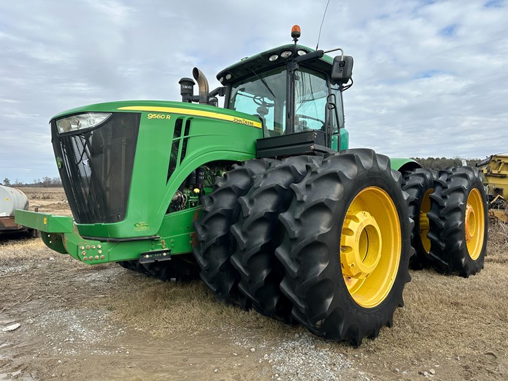 2013-john-deere-9560r-image-1