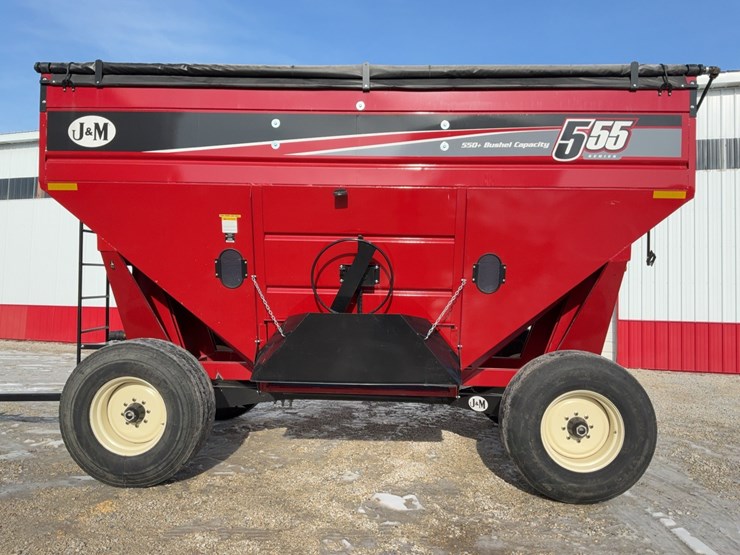 j&m-555-gravity-wagon-image-3