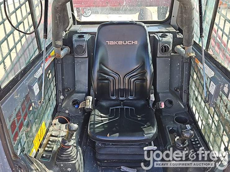 2017-takeuchi-tl12v2-image-22