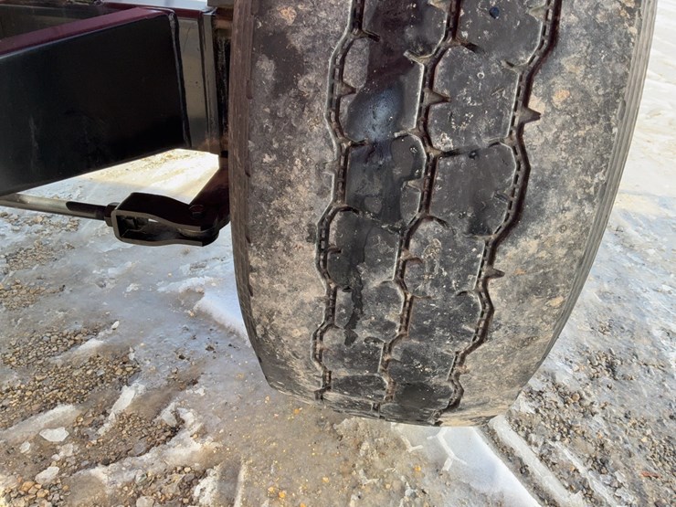 j&m-555-gravity-wagon-image-41