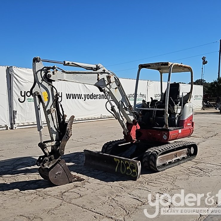 2019 TAKEUCHI TB235
