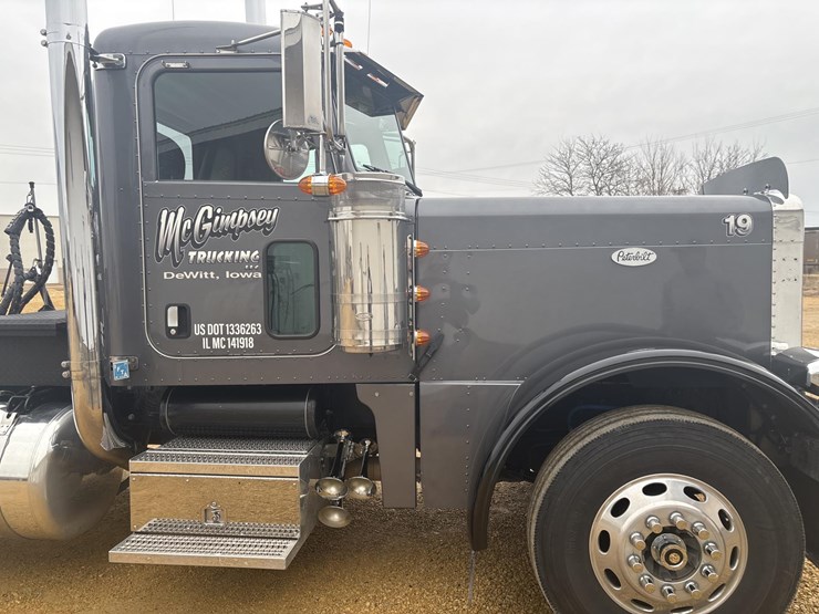 2006-peterbilt-379-image-14