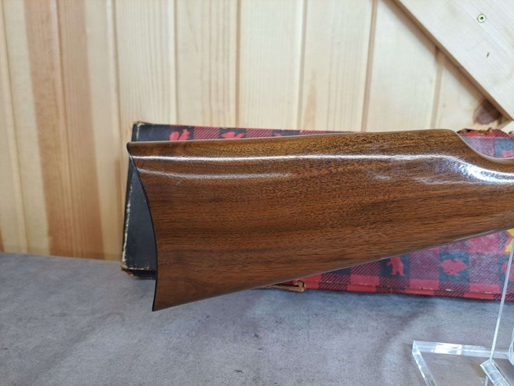 winchester-model-94-canadian-centennial-commemorative-.30-30-lever-action-carbine-image-11