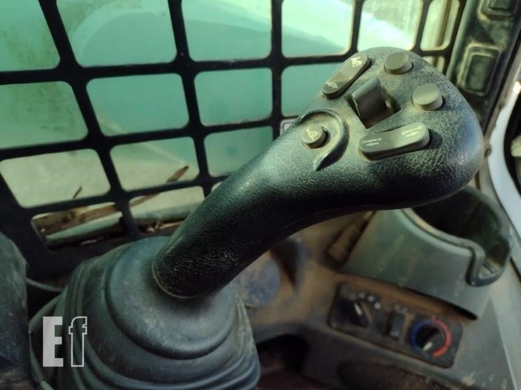 2019-bobcat-t770-image-12