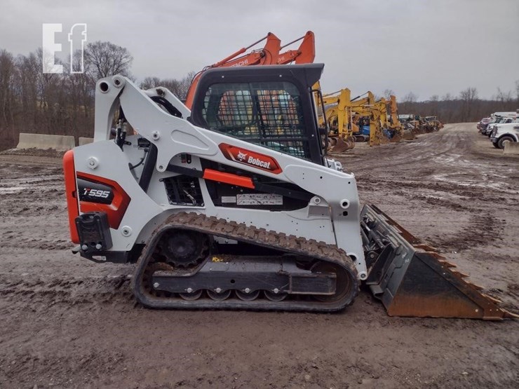 2022-bobcat-t595-image-3