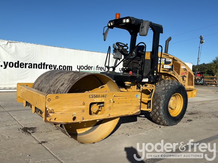 2016-caterpillar-cs54b-image-1