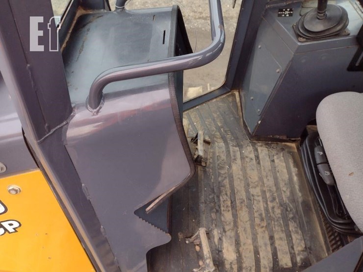 2016-deere-450j-lgp-image-13