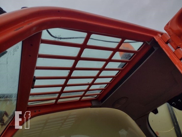 2016-jlg-1255-image-13