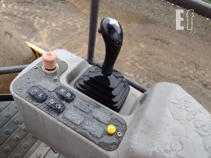 2014-volvo-sd115-image-8