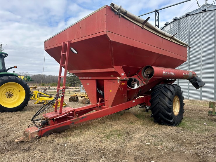 #38406-•-brandt-cgx-1050-grain-cart-image-1
