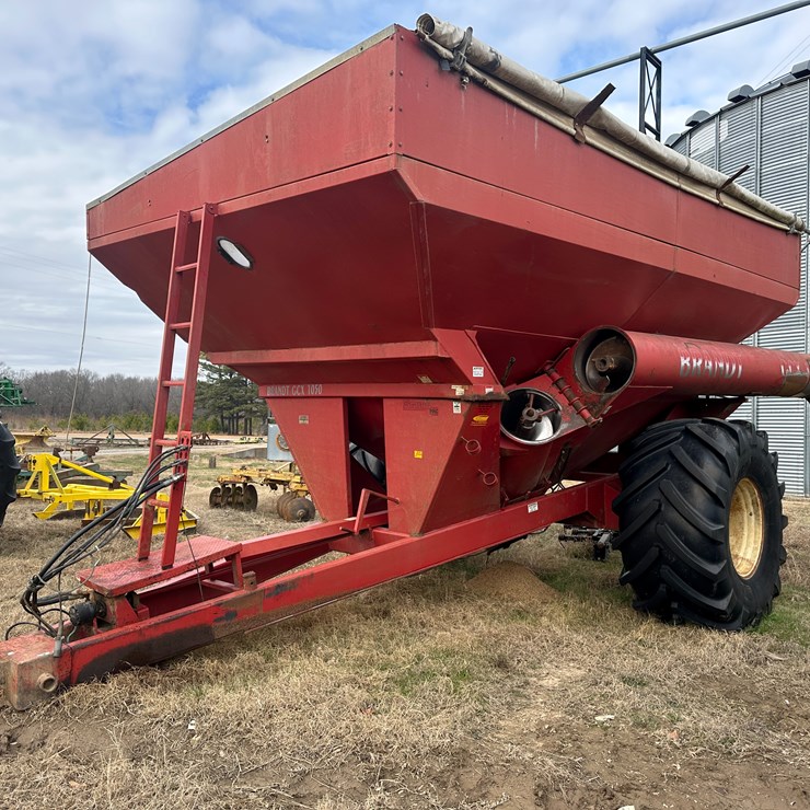 #38406 • Brandt CGX 1050 Grain Cart