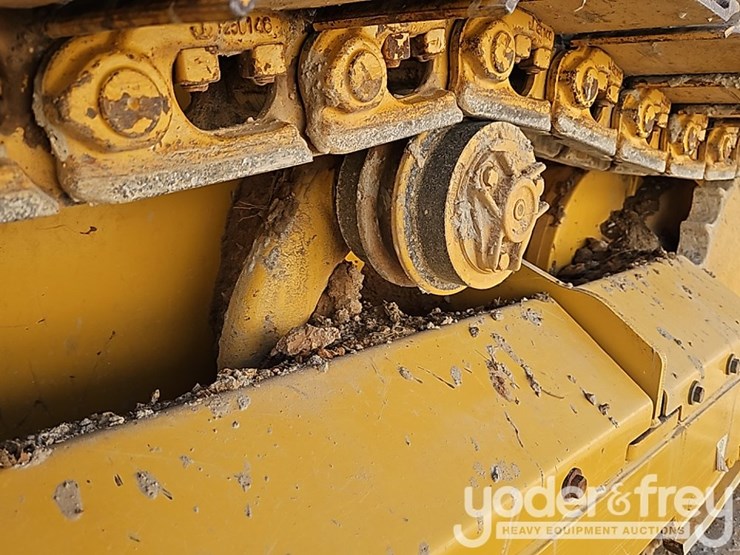 2022-deere-450k-image-19