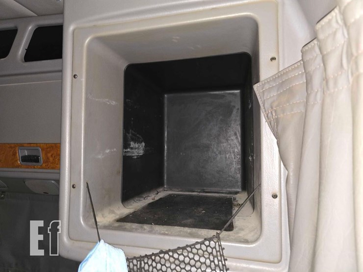 2008-peterbilt-386-image-20