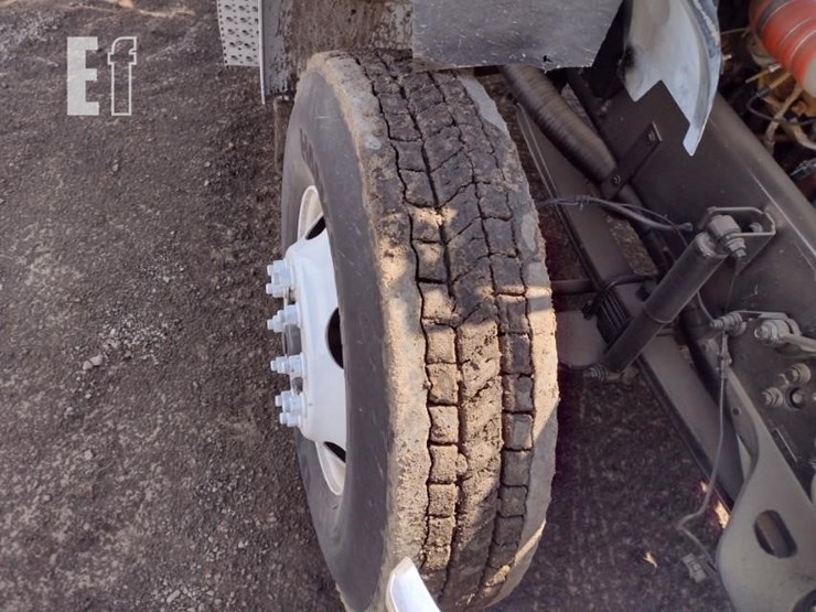 ford-f750-xl-image-19