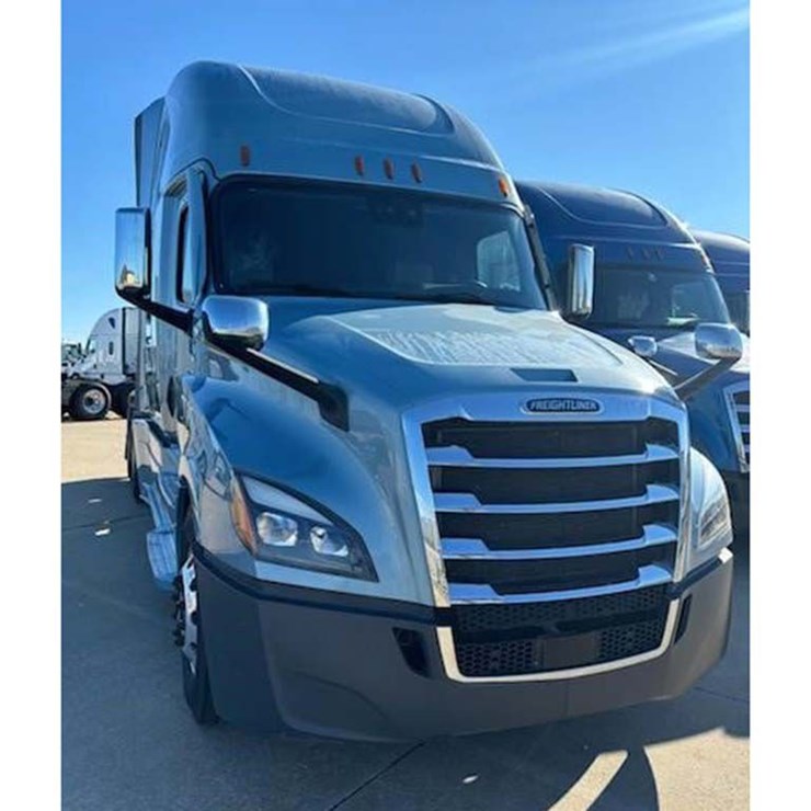 2022 FREIGHTLINER CASCADIA 126